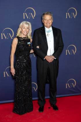 STOCKHOLM, SWEDEN 20241025 Louise and Carl Henrik Svanberg arrive at the Royal Swedish Academy of Engineering Sciences (IVA) formal gathering at Stockholm City Hall STOCKHOLM SWEDEN x10040x  Copyright: xAndersxWiklund TTx IVAS HÖGTIDSSAMMANKOMST 2024 gKEyPMunEz8
