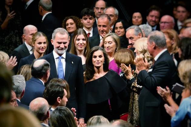 2024 Princess of Asturias Awards Ceremony in Oviedo King Felipe VI and Queen Letizia on their arrival at the 2024 Princess of Asturias Awards Ceremony at the Campoamor Theater, on October 25, 2024, in Oviedo, Asturias Spain The Princess of Asturias Foundation today celebrates the annual Princess of Asturias Awards, which are presented at a solemn academic ceremony in Oviedo, The objectives of the Foundation are to contribute to the exaltation and promotion of scientific, cultural and humanistic values that are universal heritage, through eight categories of awards 25 OCTOBER 2024 PRINCESS OF ASTURIAS QUEENS PRINCESS INFANTA PRIZES ASTURIES ASTURIAS CAMPOAMOR AWARDS Oviedo Asturias Oviedo Asturias Asturias Oviedo Asturias Spain  Copyright: xXuanxCuetox 6301947