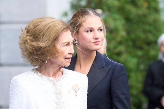 25-10-2024 Gala Princess Leonor and Queen Sofia during the 2024 Princess of Asturias awards ceremony at the Campoamor theater in Oviedo. The Princess of Asturias Awards are presented annually to individuals or organizations from around the world for their achievements in science, arts, literature, humanities, and sports. No Spain Â  Copyright: xPPEx