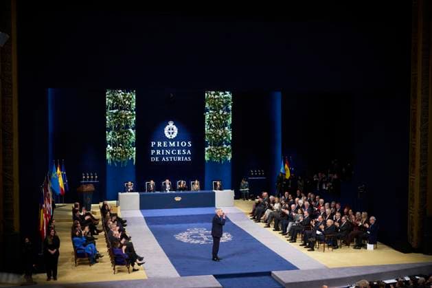 Princesa de Asturias Awards 2024 - Ceremony Gala King Felipe VI of Spain, Queen Letizia of Spain, Crown Princess Leonor, Princess Sofia, Carolina Marin, Princess of Asturias Award 2024 for Sports attends Ceremony Gala during Princess of Asturias Awards 2024 at Campoamor Theatre on October 25, 2024 in Oviedo, Spain Photo by IMAGO MPG Oviedo Campoamor Theatre Asturias Spain  Copyright: xMPGx