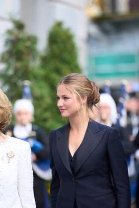 Princesa de Asturias Awards 2024 - Arrival to Ceremony Crown Princess Leonor arrival at Campoamor Theatre for the Ceremony during Princess of Asturias Awards 2024 on October 25, 2024 in Oviedo, Spain Photo by IMAGO MPG Oviedo Campoamor Theatre Asturias Spain  Copyright: xMPGx