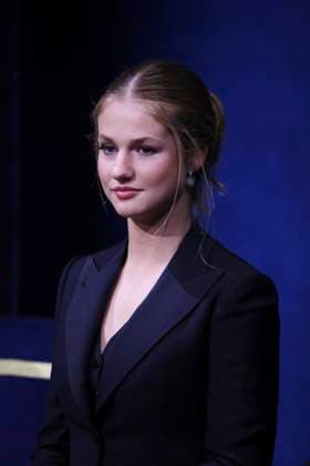 Princesa de Asturias Awards 2024 - Ceremony Gala Crown Princess Leonor attends Ceremony Gala during Princess of Asturias Awards 2024 at Campoamor Theatre on October 25, 2024 in Oviedo, Spain Photo by IMAGO MPG Oviedo Campoamor Theatre Asturias Spain  Copyright: xMPGx