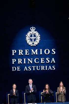 Princesa de Asturias Awards 2024 - Ceremony Gala King Felipe VI of Spain, Queen Letizia of Spain, Crown Princess Leonor, Princess Sofia attends Ceremony Gala during Princess of Asturias Awards 2024 at Campoamor Theatre on October 25, 2024 in Oviedo, Spain Photo by IMAGO MPG Oviedo Campoamor Theatre Asturias Spain  Copyright: xMPGx