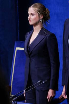 Princess Of Asturias Awards 2024 Ceremony - Oviedo Queen Letizia of Spain, King Felipe of Spain. Princess Leonor, Princess Sofia attend the Princess of Asturias awards gala 2024 at the Campoamor theater on the 25th of October of 2024 in Oviedo, Spain by Archie Andrews ABACAPRESS.COM Oviedo Spain  Copyright: xAndrewsxArchie ABACAx
