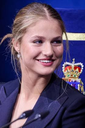 Princess Of Asturias Awards 2024 Ceremony - Oviedo Queen Letizia of Spain, King Felipe of Spain. Princess Leonor, Princess Sofia attend the Princess of Asturias awards gala 2024 at the Campoamor theater on the 25th of October of 2024 in Oviedo, Spain by Archie Andrews ABACAPRESS.COM Oviedo Spain  Copyright: xAndrewsxArchie ABACAx