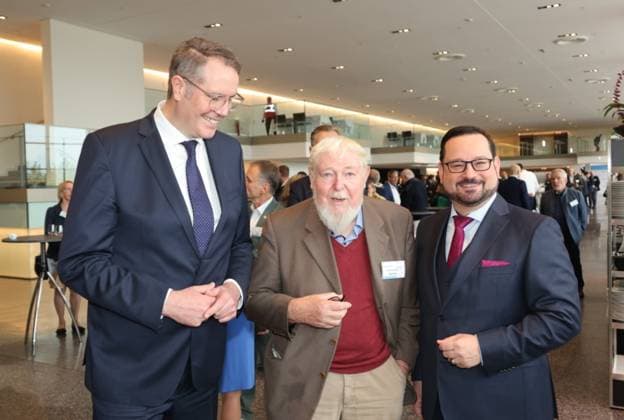 Environmental Award and Federal President 27 10 2024, Germany, Rhineland-Palatinate, The Environmental Award of the German Federal Environmental Foundation will be presented in the Rheingoldhalle in Mainz here Minister President Alexander Schweizer, Mainz Rhineland-Palatinate Germany