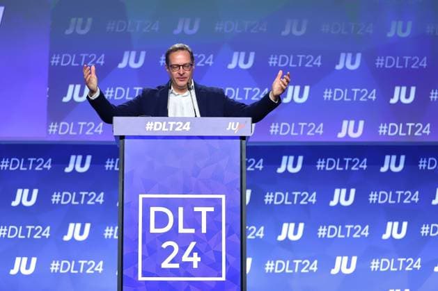 News Themen der Woche KW43 News Bilder des Tages Halle (Saale), Sachsen-Anhalt, Deutschland, 27.10.2024: Messe: Deutschlandtag Junge Union: CSU-Generalsekretär Martin Huber hält eine Rede *** Halle Saale , Saxony-Anhalt, Germany, 27 10 2024 Messe Deutschlandtag Junge Union CSU General Secretary Martin Huber gives a speech Copyright: xdtsxNachrichtenagenturx dts_49921