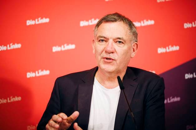Jan van Aken, Vorsitzender der Partei Die Linke, aufgenommen im Rahmen einer Pressekonferenz in Berlin, 28.10.2024. Berlin Deutschland *** Jan van Aken, Chairman of the Left Party, at a press conference in Berlin, 28 10 2024 Berlin Germany Copyright: xFelixxZahnx