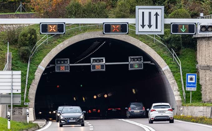 Cholfirstunnel - Highway A4 Flurlingen, Switzerland, 20th Oct 2024: The entrance and exit of the Cholfirsttunnel. It forms the transition from the canton of Schaffhausen to the canton of Zurich in Switzerland. (Photo by Andreas Haas dieBildmanufaktur) *** Cholfirstunnel Highway A4 Flurlingen, Switzerland, 20th Oct 2024 The entrance and exit of the Cholfirsttunnel It forms the transition from the canton of Schaffhausen to the canton of Zurich in Switzerland Photo by Andreas Haas dieBildmanufaktur