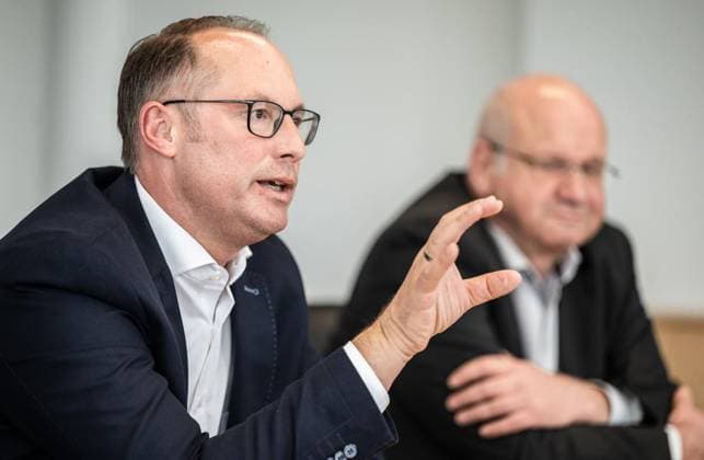 Turck GmbH 2 Mülheim Business Award FOR EDITORIAL PURPOSES ONLY EDITORIAL USE ONLY p Dipl Wirt Ing Christian Wolf, Managing Director of Turck GmbH, speaks on Tuesday, 29 10 2024, at the headquarters of his globally active company in Mülheim an der Ruhr about corporate philosophy Copyright: MartinxMöller doc7xtmxdhdgt1va1rw29e ,EDITORIAL USE ONLY Copyright: MartinxMöller