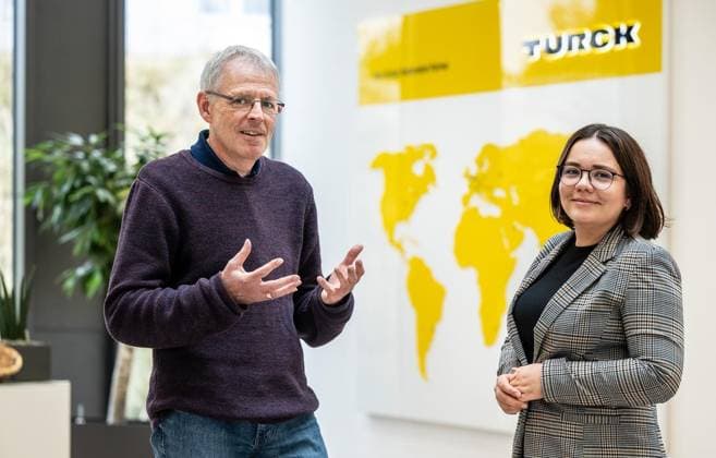 Turck GmbH 2 Mülheim Business Award FOR EDITORIAL PURPOSES ONLY EDITORIAL USE ONLY p Senior executives Mandy Berger 33 and Klaus Ebinger 57 stand in the foyer of Turck GmbH in Mülheim an der Ruhr, Germany, on Tuesday, 29 10 2024, the headquarters of the global company nominated for the 2 Mülheim Business Award Germany NRW Mülheim Copyright: MartinxMöller doc7xtmxfairrnjgt1d29e ,EDITORIAL USE ONLY Copyright: MartinxMöller