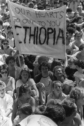 14.07.1985. A Times picture by Jeremy Nicholl take 14.07.1985. A Times picture by Jeremy Nicholl taken at the Live Aid concert at Wembley Stadium, North London. Picture features a banner in the crowd sympathising with the famine in Ethiopia. Neg no X2116D  Copyright: xJeremyxNichollx