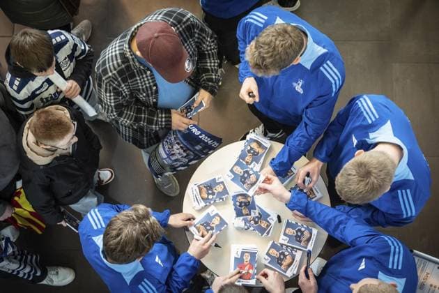 Official Fanshop Opening of MSV FOR EDITORIAL PURPOSES ONLY EDITORIAL USE ONLY p Official Fanshop Opening of MSV on Thursday, October 31, 2024 in the MSV Schauinsland Reisen Arena, vulgo Wedaustadion an der Margarethenstr in Duisburg The team will also be present to sign the items Duisburg NRW Duisburg Copyright STEFANxAREND Copyright: STEFANxAREND doc7xunr08tbyp109e81fb9 ,EDITORIAL USE ONLY Copyright: STEFANxAREND