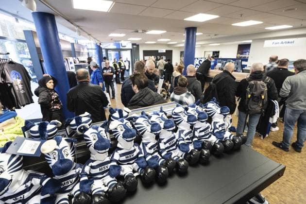 Official Fanshop Opening of MSV FOR EDITORIAL PURPOSES ONLY EDITORIAL USE ONLY p Official Fanshop Opening of MSV on Thursday, October 31, 2024 in the MSV Schauinsland Reisen Arena, vulgo Wedaustadion an der Margarethenstr in Duisburg The team will also be present to sign the items Duisburg NRW Duisburg Copyright STEFANxAREND Copyright: STEFANxAREND doc7xunqxjchglk1oko87b ,EDITORIAL USE ONLY Copyright: STEFANxAREND