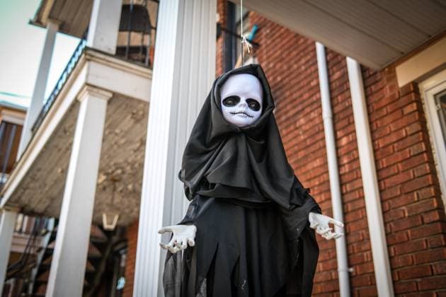 October 31, 2024, Montreal, Quebec, Canada: Halloween day general views of the streets of Montreal. Montreal Canada - ZUMAs278 20241031_zip_s278_019 Copyright: xSerkanxSenturkx