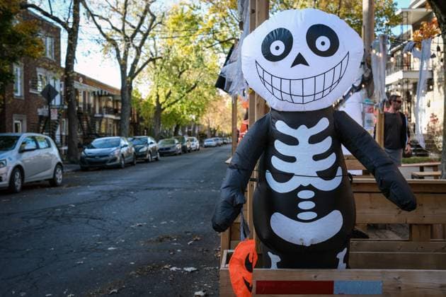 October 31, 2024, Montreal, Quebec, Canada: Halloween day general views of the streets of Montreal. Montreal Canada - ZUMAs278 20241031_zip_s278_013 Copyright: xSerkanxSenturkx