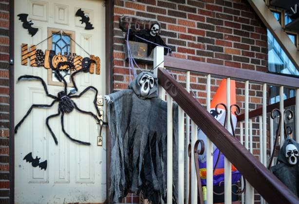 October 31, 2024, Montreal, Quebec, Canada: Halloween day general views of the streets of Montreal. Montreal Canada - ZUMAs278 20241031_zip_s278_008 Copyright: xSerkanxSenturkx