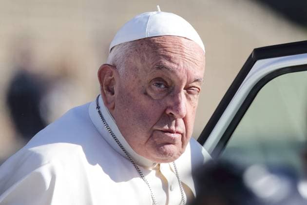 Bilder des Jahres 2024, News 11 November News Themen der Woche KW44 November 2, 2024 - Roma. Italy. POPE FRANCIS presides mass at Laurentino Cemetery in Rome on the occasion to the celebrations for the deceased. Roma, Italy . EvandroInettiZUMA Wire Italy - ZUMAi15_ 20241102_zaf_i15_005 Copyright: xEvandroxInettix