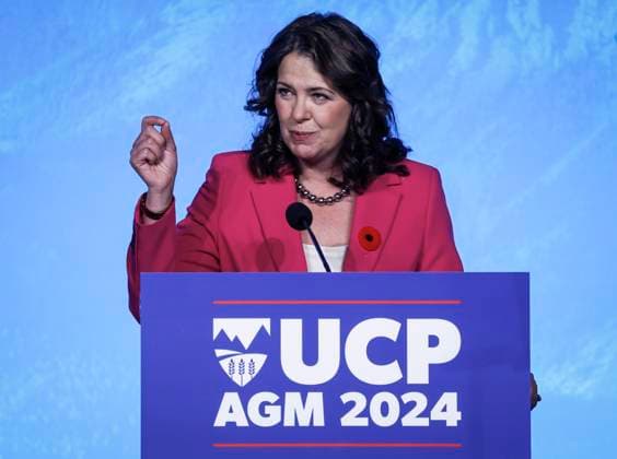 November 2, 2024, Red Deer, Ab, CANADA: United Conservative Party leader Danielle Smith addresses party members at their annual meeting in Red Deer, Alta., Saturday, Nov. 2, 2024. Red Deer CANADA  - ZUMAc35_ 20241102_zaf_c35_007 Copyright: xJeffxMcintoshx