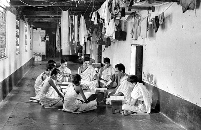 Boys reading books in gurukul, India Copyright: xTxSatyan DinodiaxPhotox