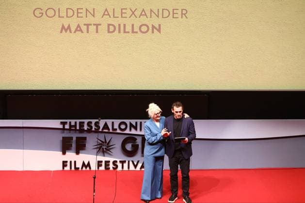 Entertainment Bilder des Tages November 4, 2024, Thessaloniki, Greece: American actor Matt Dillon is being awarded with the Alexander Award by the Greek actress Themis Bazaka, during Thessaloniki International Film Festival. Matt Dillon received the Alexander Award for his contribution to cinema during the 65th Thessaloniki Film Festival. Thessaloniki Greece - ZUMAp191 20241104_zap_p191_006 Copyright: xGiannisxPapanikosx