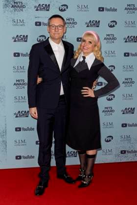 The MITS Awards at Grosvenor House in London, UK, on 4th November 2024 Jason Iley MBE, Chairman and CEO of Sony Music UK & Ireland and and Paloma Faith at the MITS Awards at Grosvenor House in London, UK, on 4th November 2024, Credit:James Shaw Avalon UNITED KINGDOM, LONDON, London  Copyright: xJamesxShawx xAvalonx 0930465713