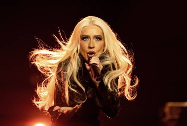 Bilder des Jahres 2024, Entertainment 11 November Entertainment Themen der Woche KW45 Entertainment Bilder des Tages When We Vote We Win, Harris-Walz Rally and Concert - Las Vegas, NV Christina Aguilera performs live onstage during the When We Vote We Win, Harris-Walz Rally and Concert at the MGM Grand Garden Arena on November 4, 2024 in Las Vegas, Nevada. Las Vegas MGM Grand Garden Arena NV USA Copyright: xPaulxCitone imageSPACEx