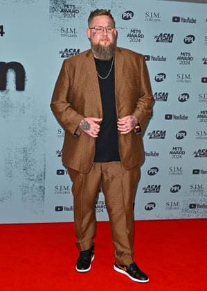 Music Industry Trusts Awards in London Rag n Bone Man attends the Music Industry Trusts Awards 2024 (MITS Award 2024) at the Grosvenor House Hotel in London, England. UK. Monday 4th November 2024 - Copyright: xJamesxWarrenx adsj7024