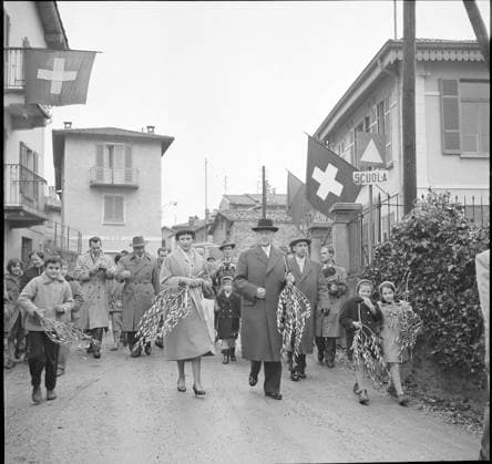 RECORD DATE NOT STATED German Federal Chancellor Adenauer and daughter Ria in Porza 1956 German Federal Chancellor Adenauer and daughter Ria in Porza 1956. Copyright: 1032_05_rdb00291171