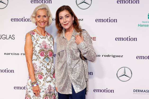 Christina Troeger and Alexandra von Rehlingen at the Emotion Award ceremony on 6 11 2024 in Hamburg Emotion Award 2024 in Hamburg