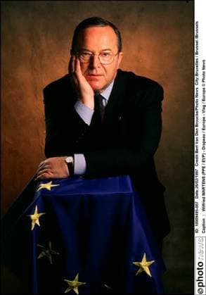 Wilfried MARTENS (PPE EVP) - Drapeau Europe - Vlag Europa Photo News Bruxelles Brussel Brussels  Copyright: xBertxVanxDenxBrouckex
