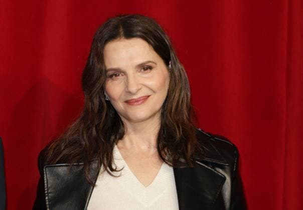 Juliette Binoche at the inauguration of the 2024 Christmas windows at the Printemps Haussmann department store in Paris Juliette Binoche at the inauguration of the 2024 Christmas windows at the Printemps Haussmann department store in Paris, France on November 07, 2024 Coadic Guirec Bestimage Juliette Binoche launches the Christmas windows animations and lights at Le Printemps on November 07, 2024 in Paris, France Paris France  Copyright: xCOADICxGUIRECx xBESTIMAGExCOADICxGUIRECx xBESTIMAGEx