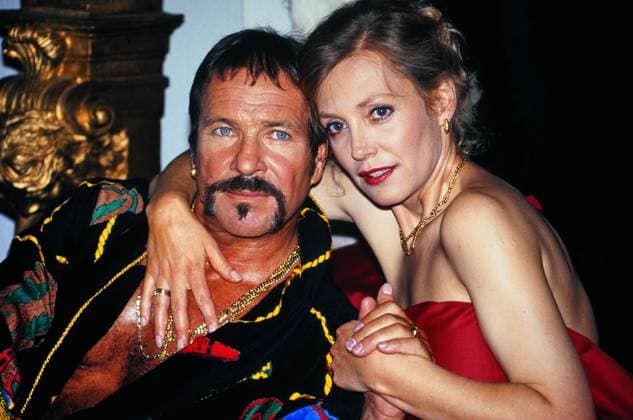 Archivbilder der Woche KW45 Der Mann auf der Bettkante, Fernsehfilm, Deutschland, 1995, Hauptdarsteller: Götz George und Constanze Engelbrecht Copyright: HartwigxValdmanis Nur redaktionelle Nutzung. Editorial usage only. VAL_7205004118