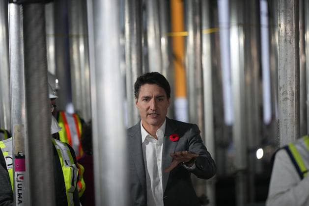 November 8, 2024, Vancouver, Bc, CANADA: Prime Minister Justin Trudeau arrives for a housing announcement at a social housing high-rise tower under construction, in Vancouver, on Friday, November 8, 2024. Vancouver CANADA  - ZUMAc35_ 20241108_zaf_c35_037 Copyright: xDarrylxDyckx