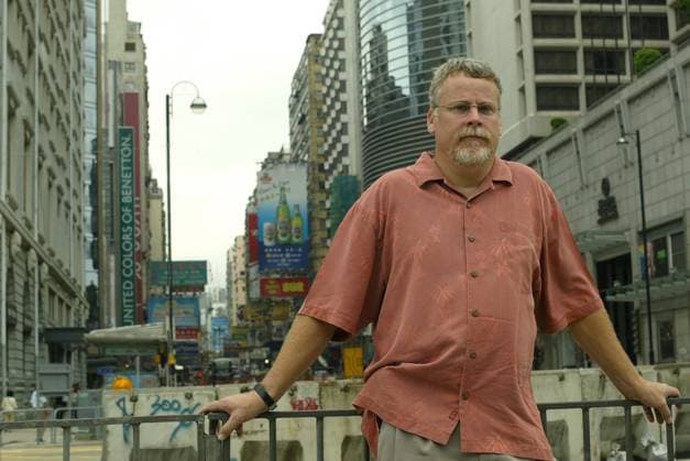 Best-selling crime writer Michael Connelly, who is reseraching his new novel in Hong Kong, pictured at Tsim Sha Tsui. 31 August 2004 Hong Kong China EDITORIAL USE ONLY  Copyright: xx MER2016040115351929 RickyxChungx scmpphotos215853