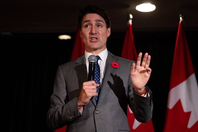 November 8, 2024, Vancouver, Bc, CANADA: Prime Minister Justin Trudeau speaks during a Liberal Party fundraising event in Vancouver, on Friday, November 8, 2024. Vancouver CANADA  - ZUMAc35_ 20241108_zaf_c35_058 Copyright: xEthanxCairnsx