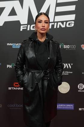 Fame Fighting 2 mit Influencern & Reality-Stars. Christina Dimitriou beim Fame Fighting 2 am 09.11.2024 auf dem roten Teppich im Maritim Hotel Bonn. Bonn Maritim Hotel Bonn Nordrhein-Westfalen