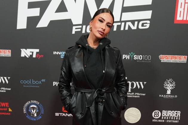 Fame Fighting 2 mit Influencern & Reality-Stars. Christina Dimitriou beim Fame Fighting 2 am 09.11.2024 auf dem roten Teppich im Maritim Hotel Bonn. Bonn Maritim Hotel Bonn Nordrhein-Westfalen