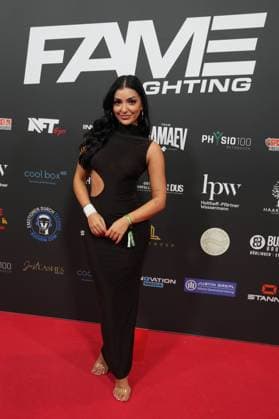 Fame Fighting 2 mit Influencern & Reality-Stars. Jennifer Iglesias beim Fame Fighting 2 am 09.11.2024 auf dem roten Teppich im Maritim Hotel Bonn. Bonn Maritim Hotel Bonn Nordrhein-Westfalen