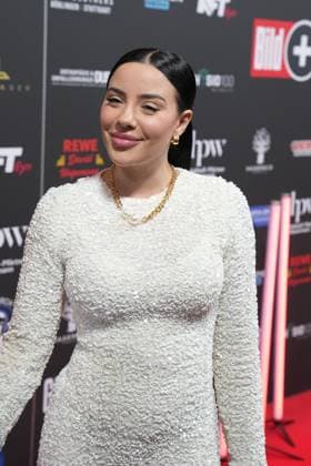 Fame Fighting 2 mit Influencern & Reality-Stars. Leyla Lahouar beim Fame Fighting 2 am 09.11.2024 auf dem roten Teppich im Maritim Hotel Bonn. Bonn Maritim Hotel Bonn Nordrhein-Westfalen