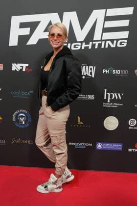 Fame Fighting 2 mit Influencern & Reality-Stars. Carina Spack beim Fame Fighting 2 am 09.11.2024 auf dem roten Teppich im Maritim Hotel Bonn. Bonn Maritim Hotel Bonn Nordrhein-Westfalen