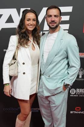 Fame Fighting 2 mit Influencern & Reality-Stars. Yasin und Samira Cilingir beim Fame Fighting 2 am 09.11.2024 auf dem roten Teppich im Maritim Hotel Bonn. Bonn Maritim Hotel Bonn Nordrhein-Westfalen