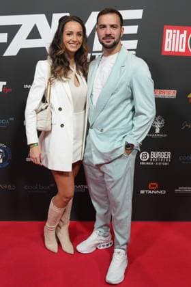 Fame Fighting 2 mit Influencern & Reality-Stars. Yasin und Samira Cilingir beim Fame Fighting 2 am 09.11.2024 auf dem roten Teppich im Maritim Hotel Bonn. Bonn Maritim Hotel Bonn Nordrhein-Westfalen
