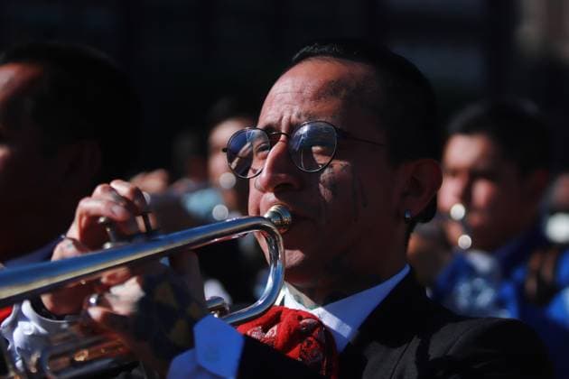Hundred of mariachis taking part during the Mariachi World Record as part of the closing of the First World Mariachi Congress. 1,122 Mariachis break Guinness World Record by performing the popular Mexican song Ã¢â‚¬oeCielito LindoÃ¢â‚¬Â at the same time at main square Zocalo. on November 10, 2024 in Mexico City, Mexico. Mexico City Mexico - ZUMAe321 20241110_zia_e321_001 Copyright: xCarlosxSantiagox