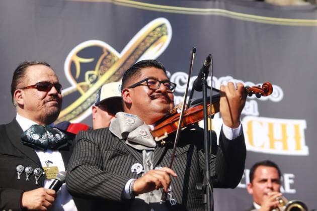 Hundred of mariachis taking part during the Mariachi World Record as part of the closing of the First World Mariachi Congress. 1,122 Mariachis break Guinness World Record by performing the popular Mexican song Ã¢â‚¬oeCielito LindoÃ¢â‚¬Â at the same time at main square Zocalo. on November 10, 2024 in Mexico City, Mexico. Mexico City Mexico - ZUMAe321 20241110_zia_e321_015 Copyright: xCarlosxSantiagox