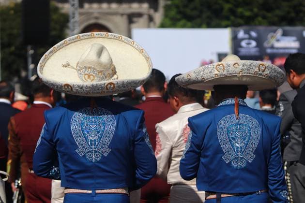 Hundred of mariachis taking part during the Mariachi World Record as part of the closing of the First World Mariachi Congress. 1,122 Mariachis break Guinness World Record by performing the popular Mexican song Ã¢â‚¬oeCielito LindoÃ¢â‚¬Â at the same time at main square Zocalo. on November 10, 2024 in Mexico City, Mexico. Mexico City Mexico - ZUMAe321 20241110_zia_e321_026 Copyright: xCarlosxSantiagox