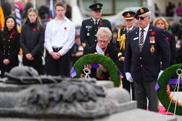 November 11, 2024, Ottawa, On, CAN: Silver Cross Mother Maureen Anderson places a wreath during the National Remembrance Day Ceremony at the National War Memorial in Ottawa on Monday, Nov. 11, 2024. Ottawa CAN  - ZUMAc35_ 20241111_zaf_c35_043 Copyright: xSeanxKilpatrickx