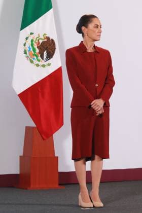 Claudia Sheinbaum Pardo, President of Mexico, speaking during a briefing conference about the rescue of Mexican Petroleum (PEMEX), at the National Palace. on November 13, 2024 in Mexico City, Mexico. Mexico City Mexico - ZUMAe321 20241113_zia_e321_020 Copyright: xCarlosxSantiagox