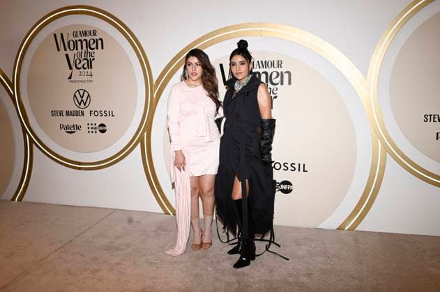 November 13, 2024, Mexico City, Ciudad de Mexico, Mexico: Lesslie VeloÂ¡zquez Espinosa, Karen VeloÂ¡zquez Espinosa attend the red carpet for Glamour Women of The Year 2024 at Mexico City Four Season Hotel. on November 13, 2024 in Mexico City, Mexico. Mexico City Mexico - ZUMAe321 20241113_zea_e321_054 Copyright: xCarlosxTischler xEyepixxGroupx
