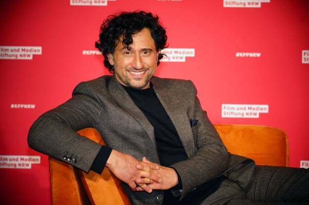 Serkan Kaya at the 34th NRW Cinema Program Awards ceremony of the Film und Medienstiftung NRW at the olkenburg Cologne, 13 11 2024 Foto:xC.xAdolph xFuturexImagex kinoprogrammpreis_4103